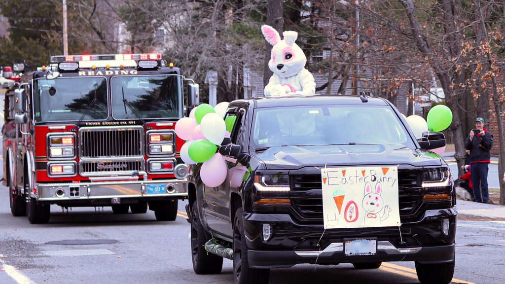 Easter Bunny Parades Through Town The Reading Post