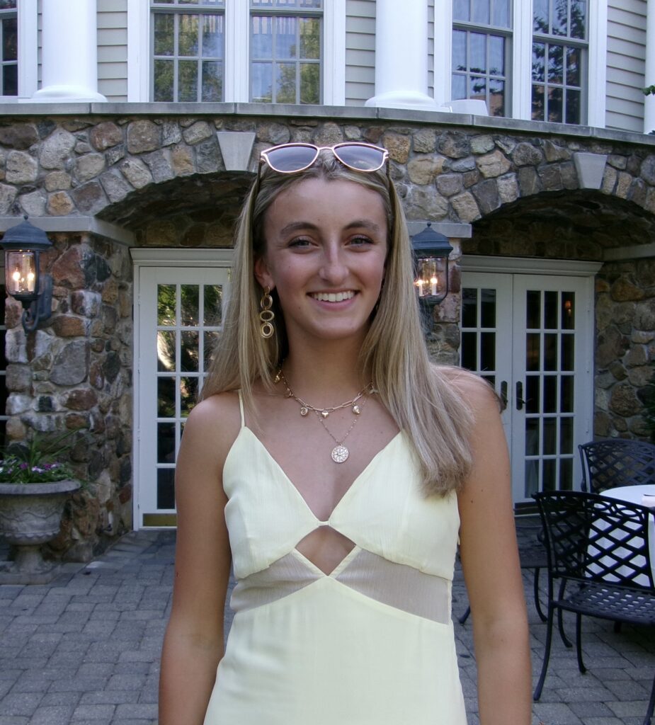 This image has an empty alt attribute; its file name is 101_0117-925x1024.jpg